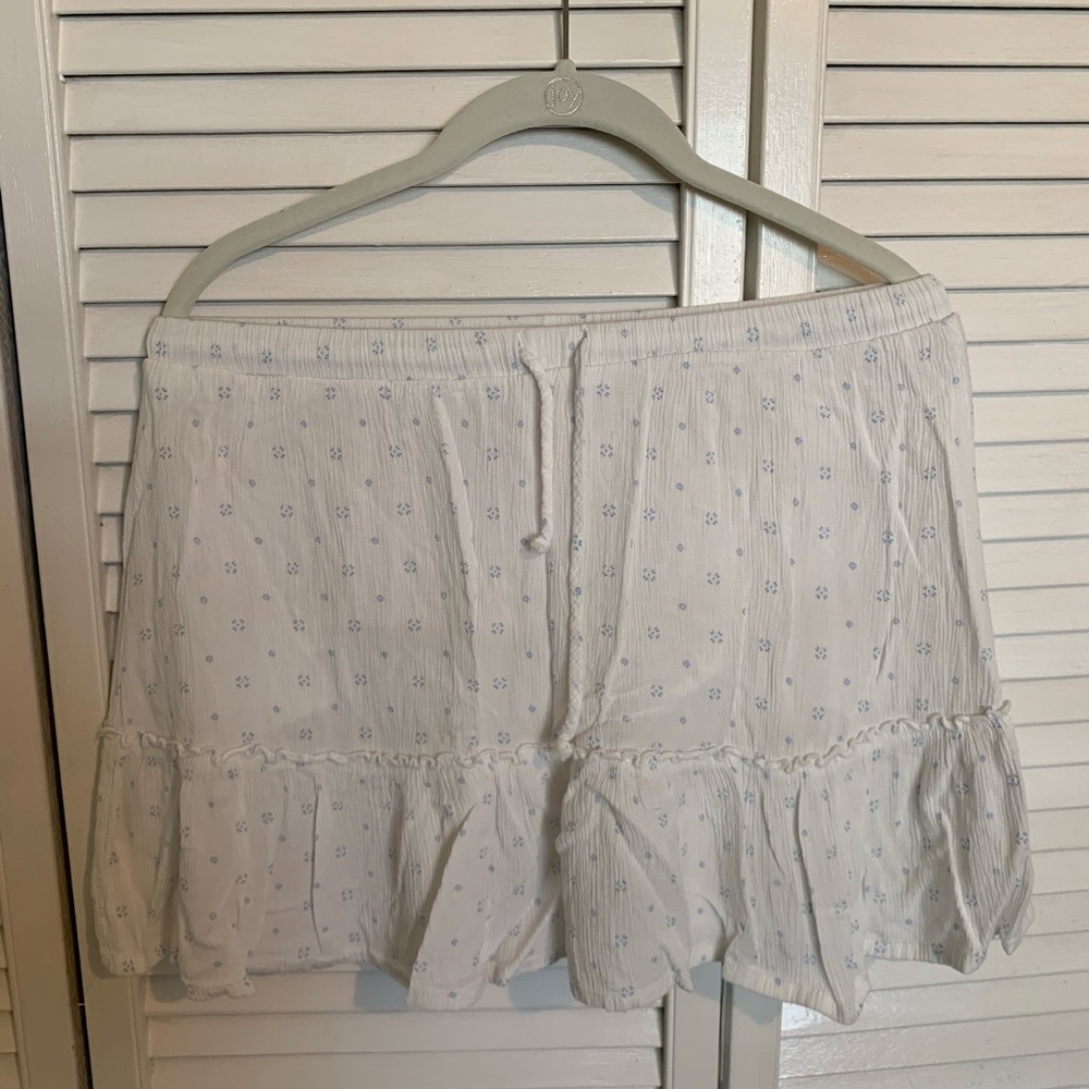 White Cotton On Skirt with blue floral print